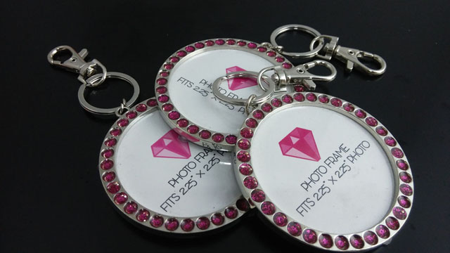 PREMIUM METAL BASED GIFTS TO SELL IN YOUR STORES